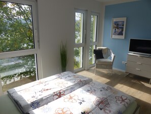 3 chambres, fer et planche à repasser, Wi-Fi, draps fournis