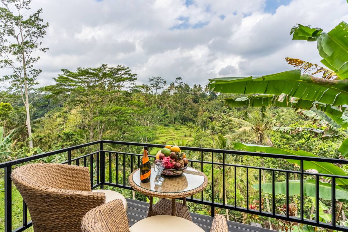 Panoramic-Apartment | Balkon
