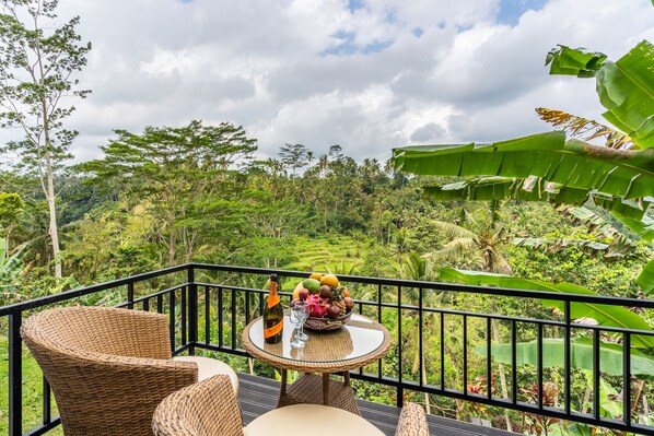 Panoramic Apartment | Balcony
