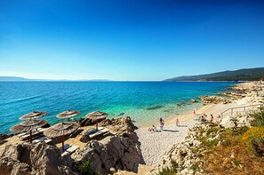 Beach -  Ideal for family holidays in traditional and quiet location (Pićan)