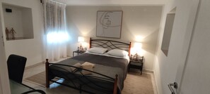 3 bedrooms, iron/ironing board, WiFi, bed sheets -  Ideal for family holidays in traditional and quiet location (Pićan)
