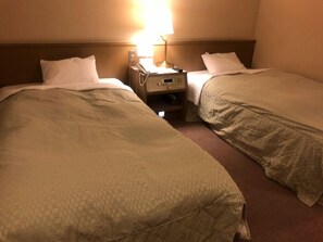 Habitación empresarial con 2 camas individuales, baño privado | Wifi gratis