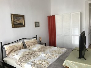 1 Schlafzimmer, Bügeleisen/Bügelbrett, Internetzugang, Bettwäsche