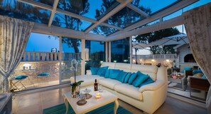 TV, peis og DVD-spiller