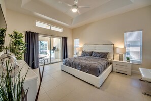 3 soveværelser, skrivebord, strygejern/strygebræt, weekendseng