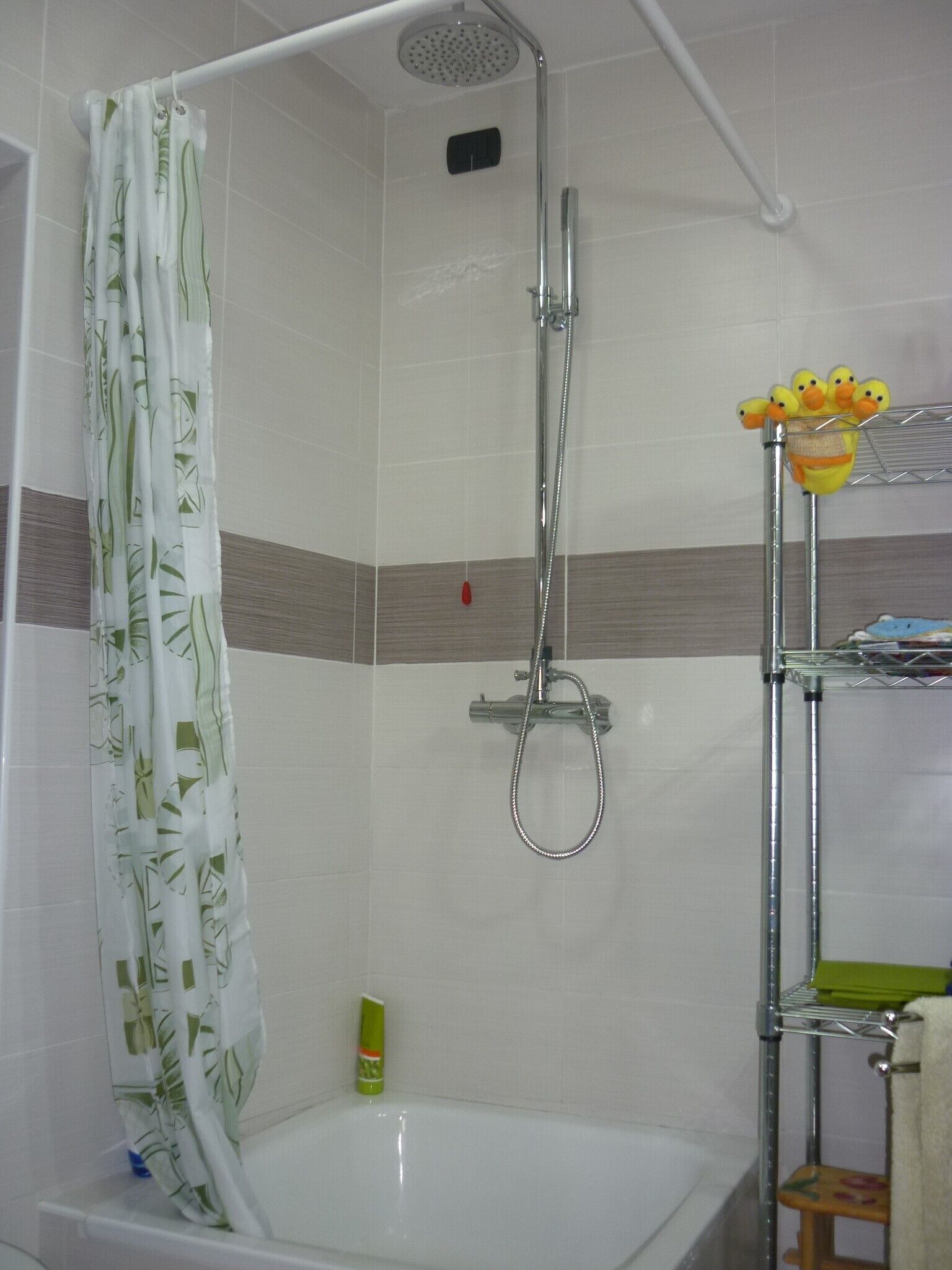 Doccia, asciugacapelli, bidet, asciugamani