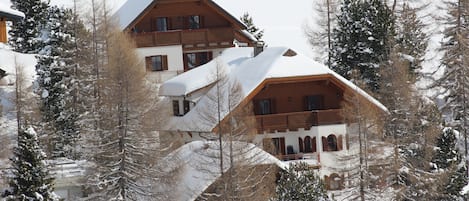 Esterni