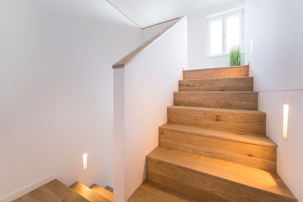 Treppenhaus - minimalistisch mit gerade Linien