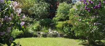 4 - **** apartment, large garden and terrace with beach chair; quiet outskirts