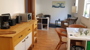 Apartment, 1 Bedroom (Fewo 4) | Living area | Flat-screen TV