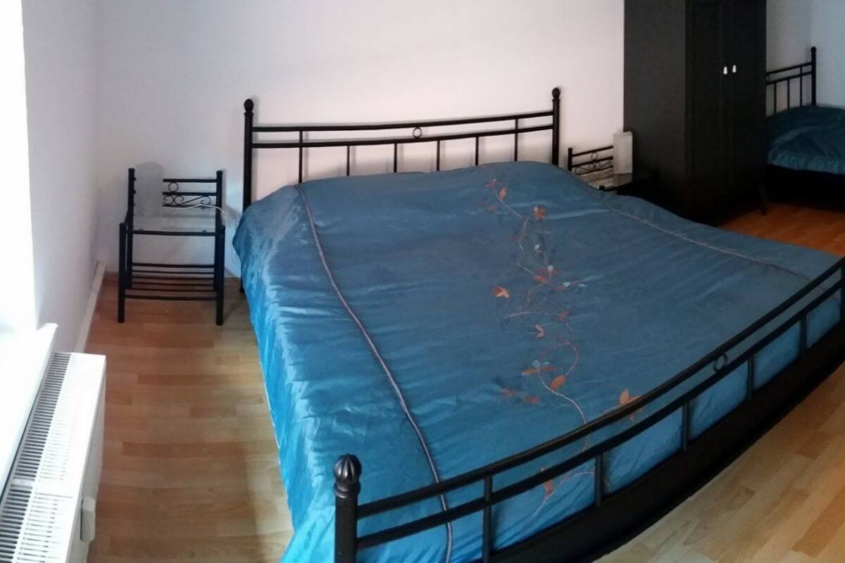 Departamento Confort, 2 habitaciones (Fewo 3) | Tabla de planchar con plancha, wifi gratis y decoración personalizada