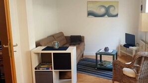 Apartment, 1 Bedroom (Fewo 4) | Living area | Flat-screen TV