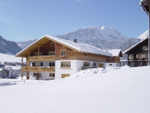 Große Ferienwohnung (96 m²) mit Balkon