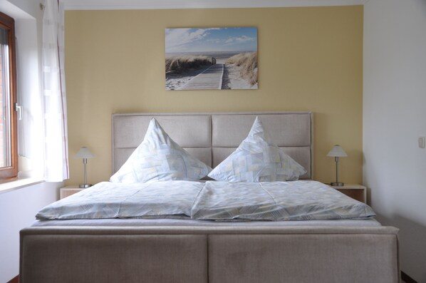 1 chambre, fer et planche à repasser, Wi-Fi, literie fournie