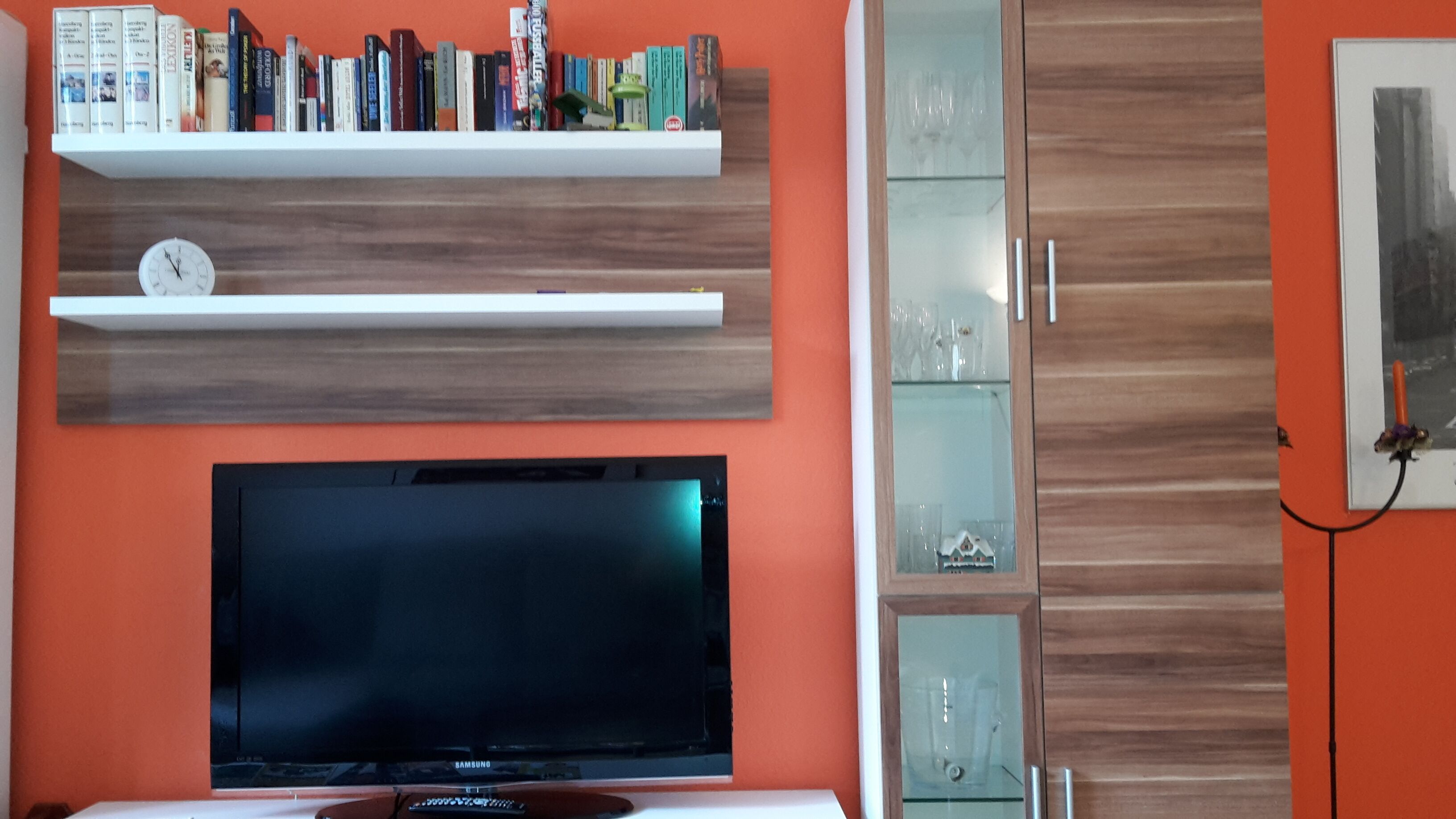 Idyllic, central, quiet, high-quality apartment in an old building with excellent transport connections