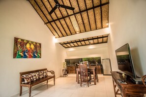 Villa, 2 Bedrooms, Garden View | Living area