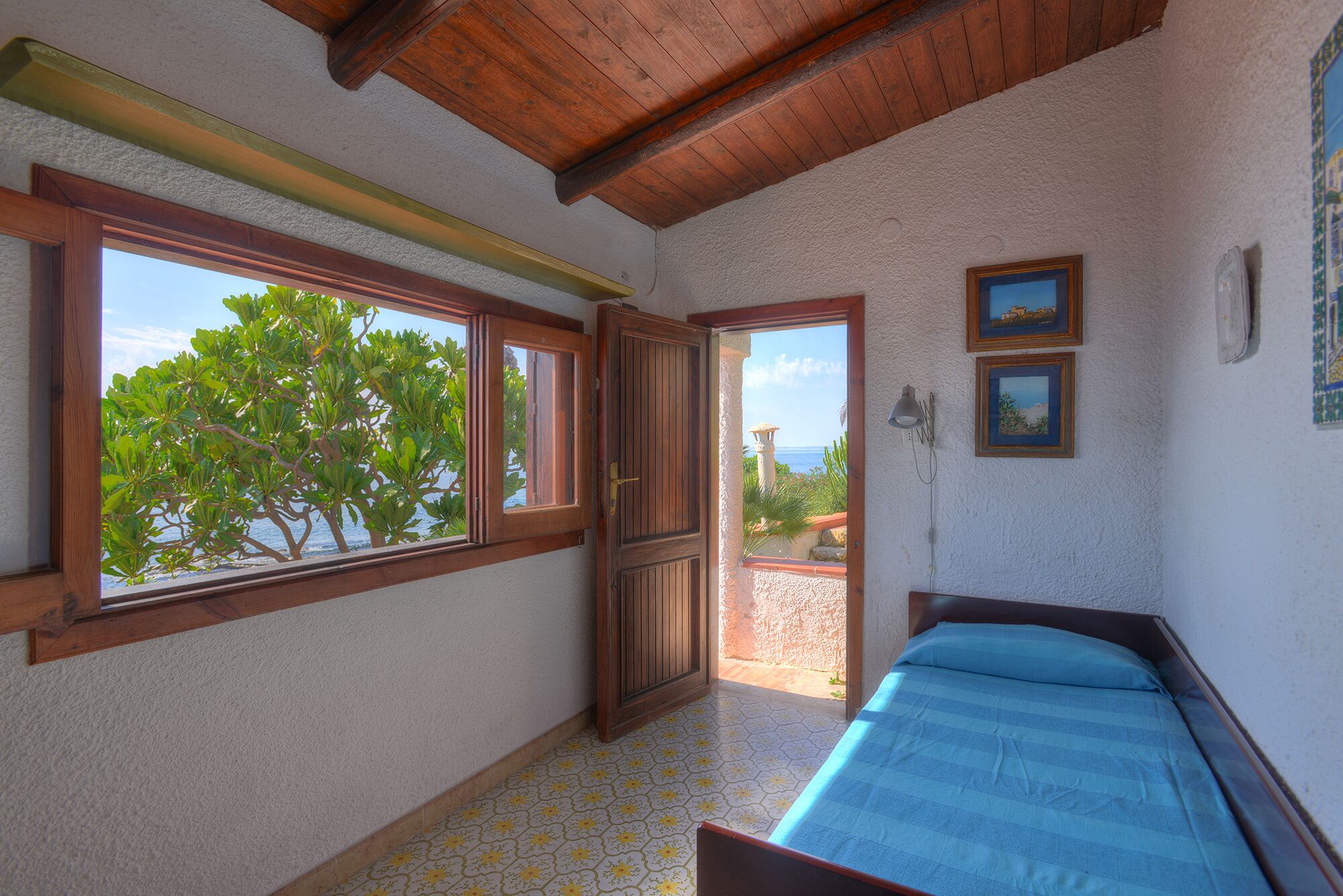 3 chambres, fer et planche à repasser, lit parapluie, Wi-Fi gratuit