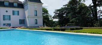 Quiet and charming apartment (loft) 2 km from the  historic center of Cluny