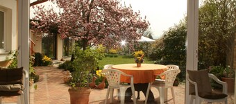 House with seminar room and wonderful garden