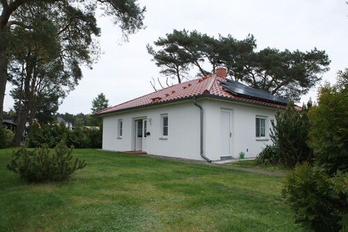 Holiday bungalow with beautiful garden