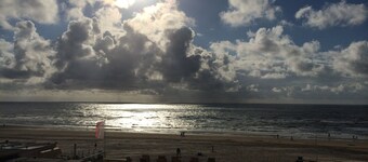 Comfortabel huis in een rustige omgeving met een groene tuin.