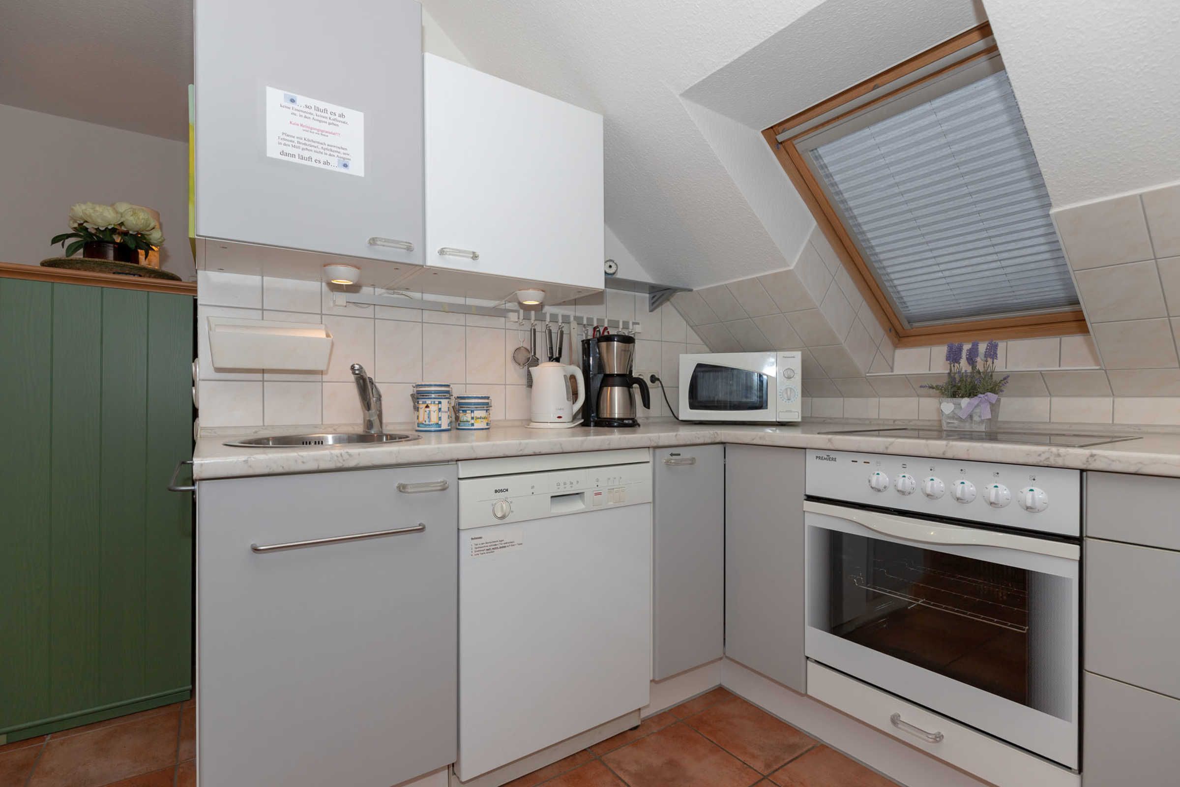 Refrigerador, microondas, horno, lavavajillas