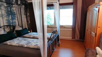 3 Schlafzimmer, Bügeleisen/Bügelbrett, Reisekinderbett, kostenloses WLAN