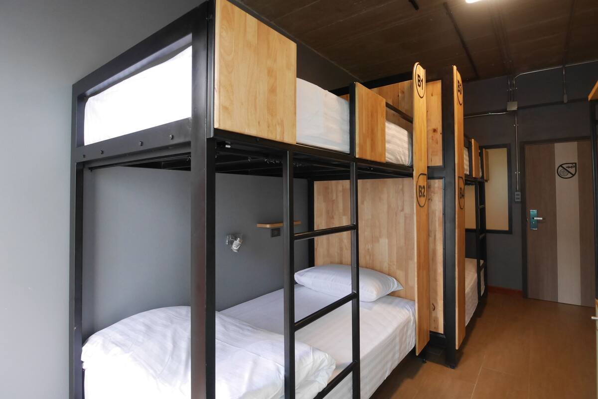 Female Dormitory Room | Living room