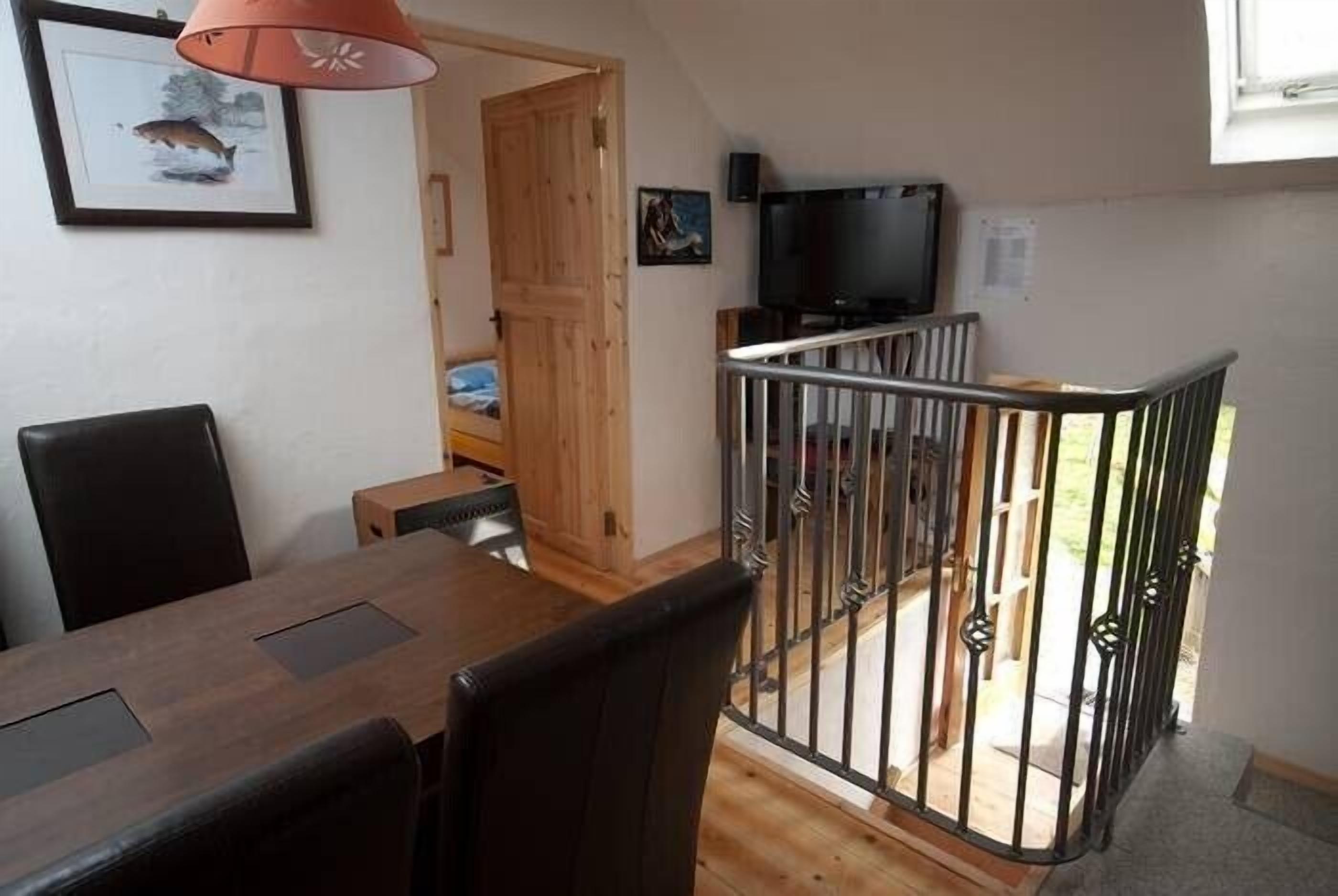 Thatched cottage / 200 year old farm house