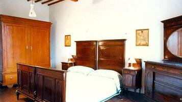 2 camere, ferro/asse da stiro, Wi-Fi gratuito, lenzuola