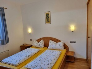 2 Schlafzimmer, Bügeleisen/Bügelbrett, WLAN, Bettwäsche