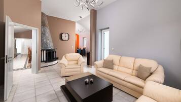 TV connectée, cheminée