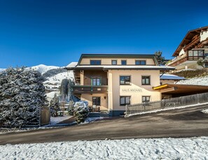 Exterior - Haus Michael - Apartment 38 m² for 2 - 3 persons, in Tux in the Zillertal (Tux)