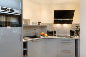 Fridge, microwave, oven, dishwasher