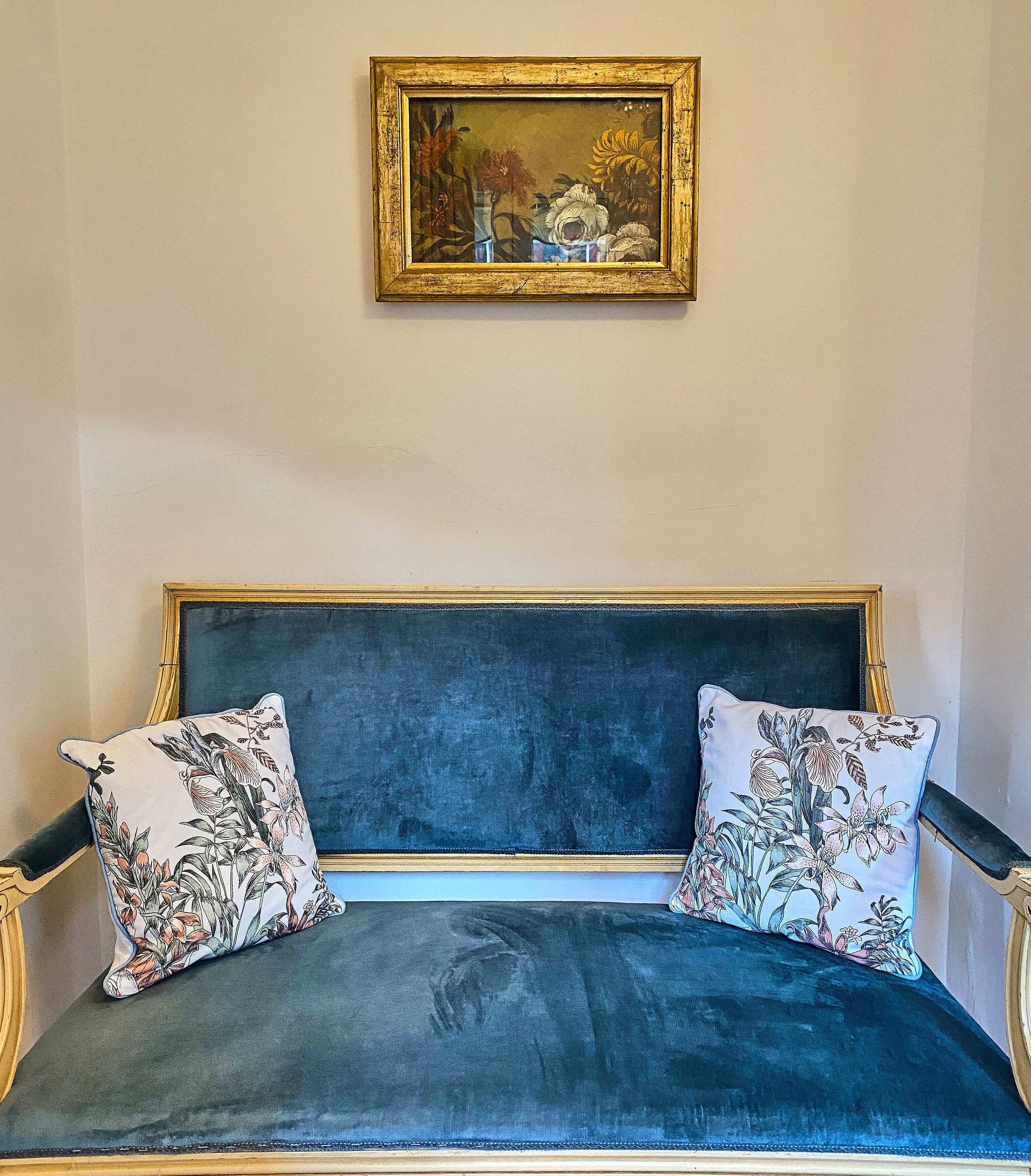 Venetian palazzo near St. Mark's Square & Arsenal, canal view, free Wi-Fi