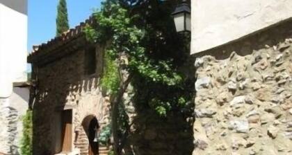 Vacation between mountains and sea - House in the medival village