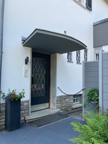 Charming 2-room apartment near the center / 2nd floor (in a 2-family house)