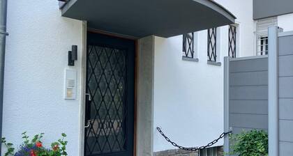 Charmantes 2-Zimmer-Appartement nahe Zentrum /2. Etage ( im 2-Familienhaus)