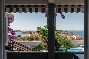 Interior - An oasis of tranquility with beautiful ocean views (Sevid)