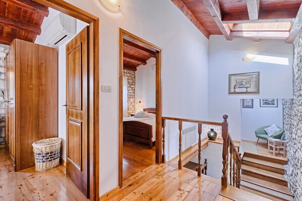 Interior - Holiday house Albino * garden, private pool, terrace with BBQ, WiFi (Kršan)