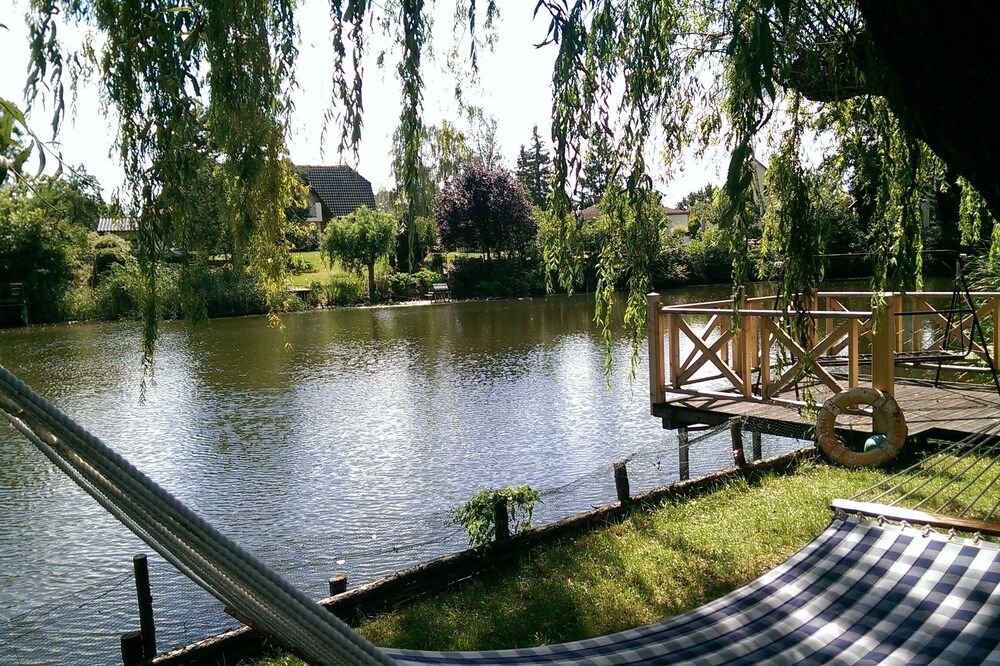 own house at kl. private lake south of Berlin / surrounding areas with water access
