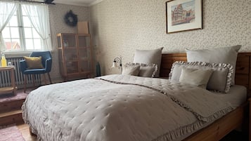 1 chambre, lit parapluie, Wi-Fi, draps fournis