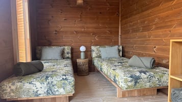 1 chambre, lit parapluie, Wi-Fi, draps fournis
