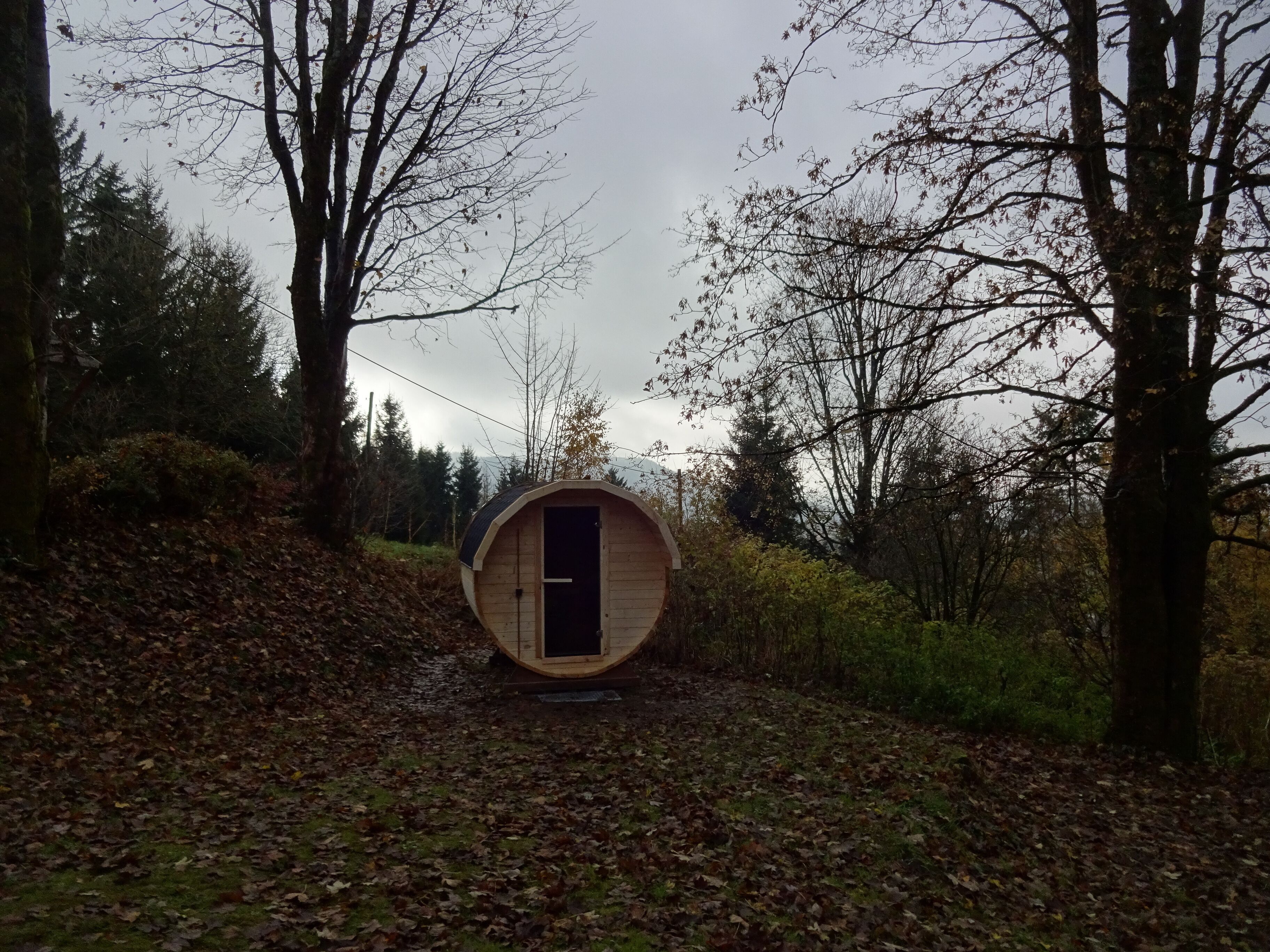 Sauna-Fass im Garten