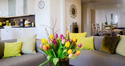 4 Sterne, Traumhafte Lage mit Alpenpanorama, Exkl. Ausstattung, Hell und Ruhig