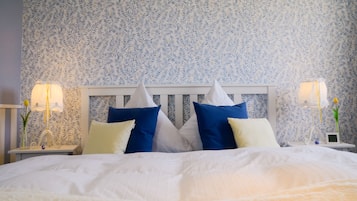 3 slaapkamers, een strijkplank/strijkijzer, reisbedje, gratis wifi