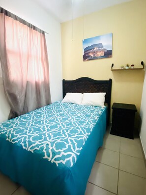 House, 2 Bedrooms, Non Smoking | 2 bedrooms, blackout drapes, iron/ironing board, free WiFi - Michelles House (Playa del Carmen)