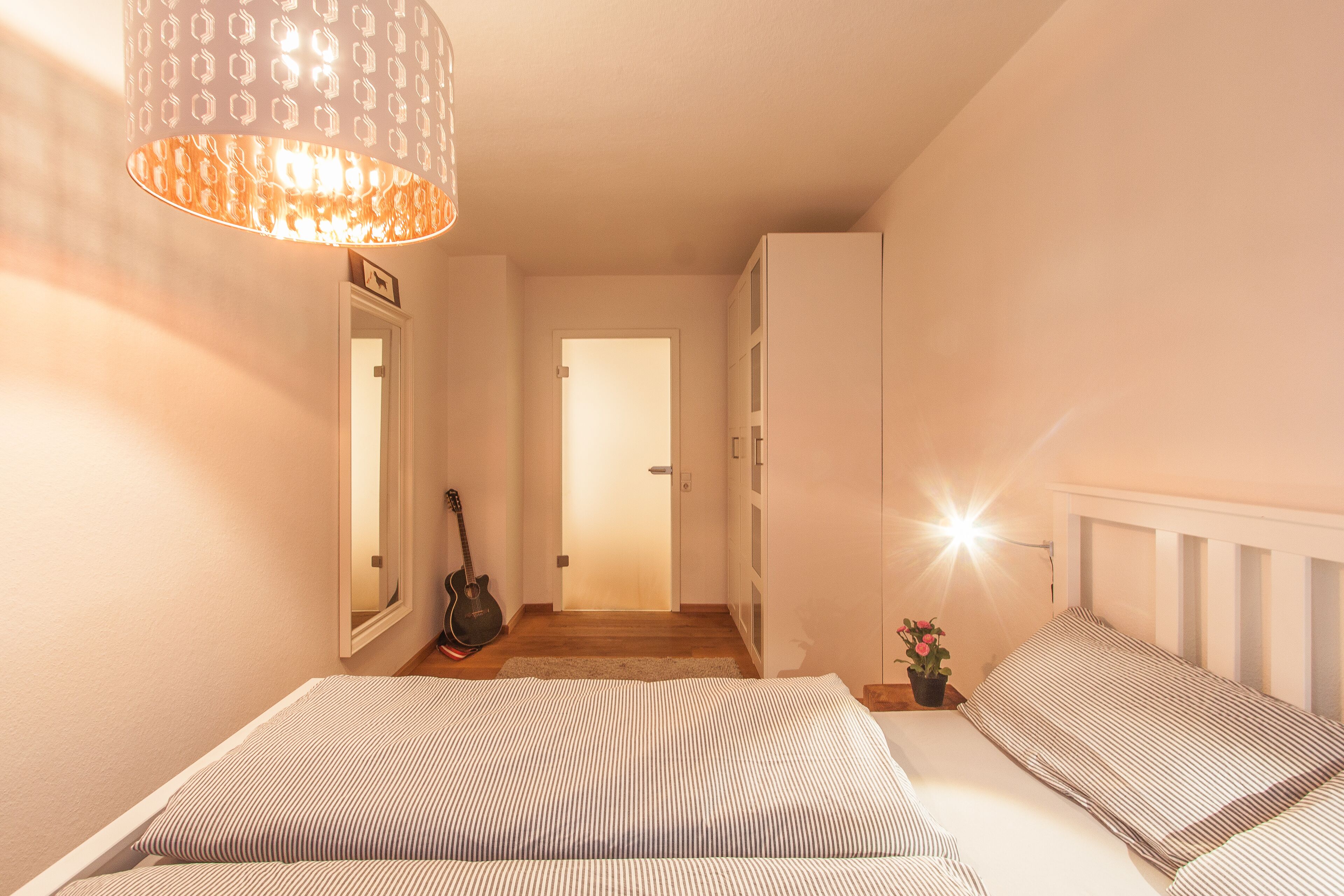 Living at the Ringpark - modern apartment on the banks of the Main with a view of the fortress // Käppele 