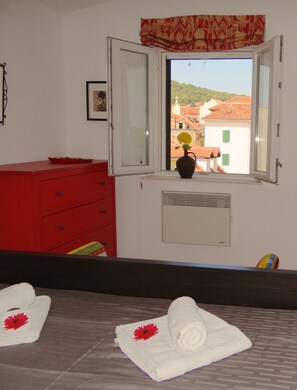 2 Schlafzimmer, Bügeleisen/Bügelbrett, WLAN, Bettwäsche