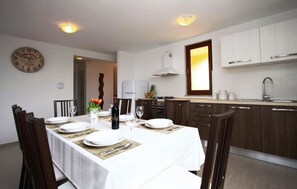 Dining - Charming luxury villa with private pool in a quiet area  (Pula)